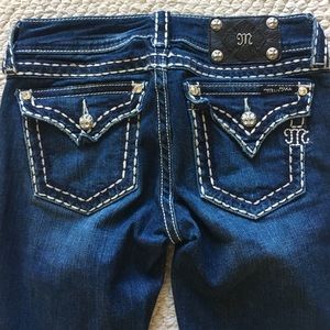 Like new. MISS ME jeans.